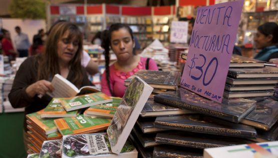 Feria del Libro del Zócalo tendrá venta nocturna con ofertas