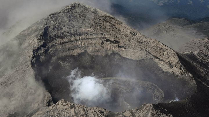 Por actividad del volcán, muere mujer que subió de forma clandestina el Popocatépetl