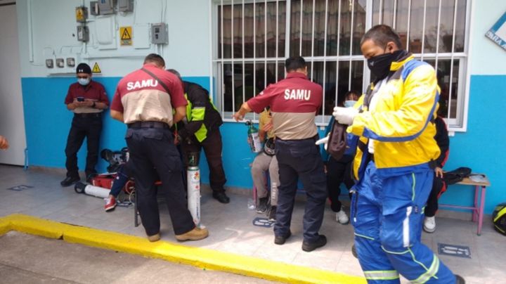 Desalojan dos escuelas en Calzada de Tlalpan por olor a gas
