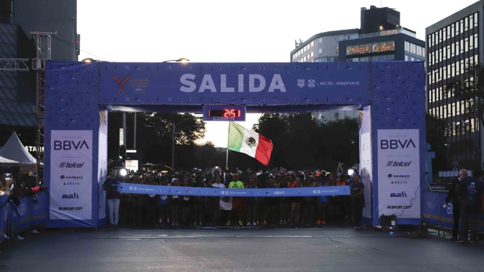 Serán 30 estaciones del Metrobús las que cerrarán por el Medio Maratón de CDMX. FOTO: Medio Maratón CDMX