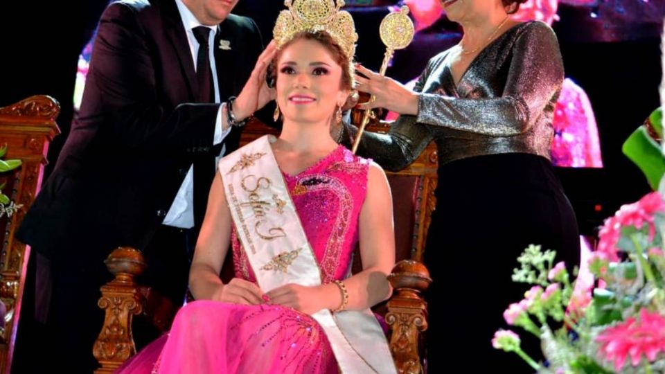 Jóvenes que deseen convertirse en la próxima Reina de Fiestas Patrias 2022 de Iztacalco deberán cumplir una serie de requisitos. (Fuente: Especial)