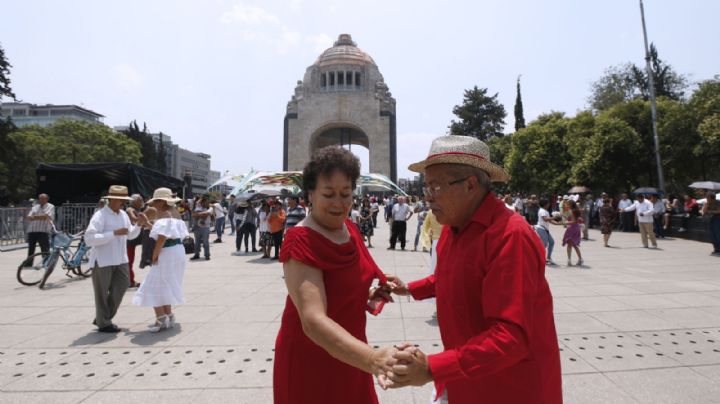 Revolución se convertirá en un salón de baile por Día de las Personas Mayores