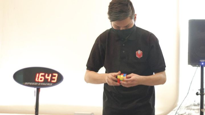 Habrá torneo de cubo Rubik profesional en CDMX