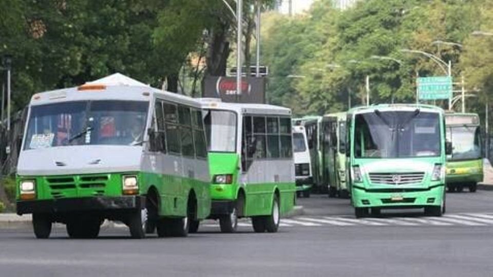 Los conductores del transporte público pueden ser denunciados ante la Secretaría de Movilidad en CDMX, conoce cómo. (Fuente: Especial)
