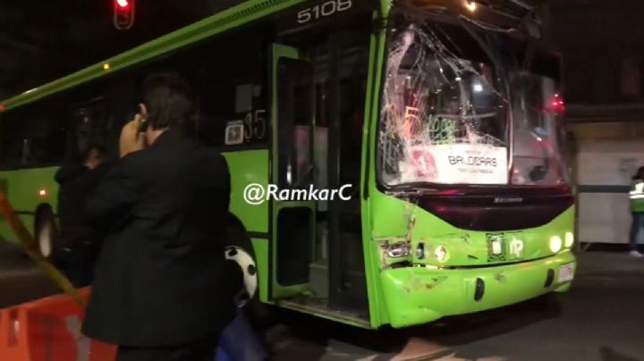 Choque de RTP y autobús deja 2 lesionados en Río de la Loza