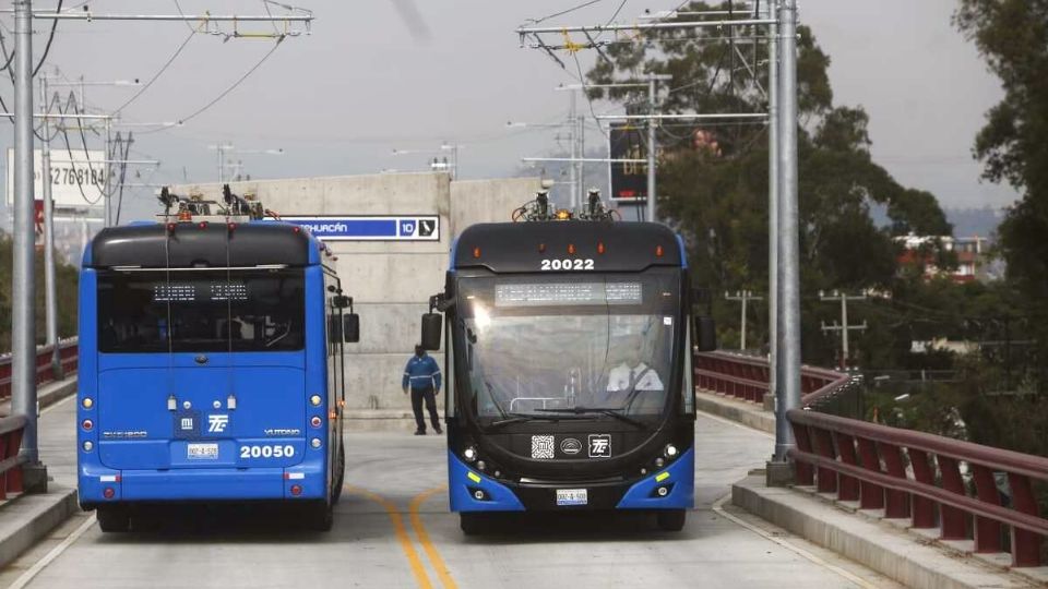 Abrieron una oferta de trabajo para soldadores y soldadoras con experiencia en el Trolebús Elevado CDMX. (Fuente: Especial)