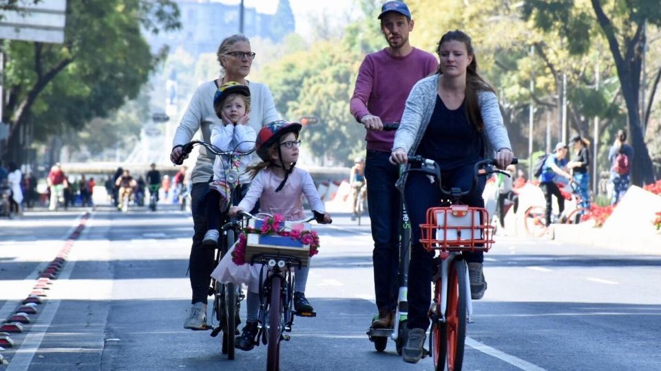 Consejos de seguridad para andar en bici en Reforma. FOTO: Indeporte