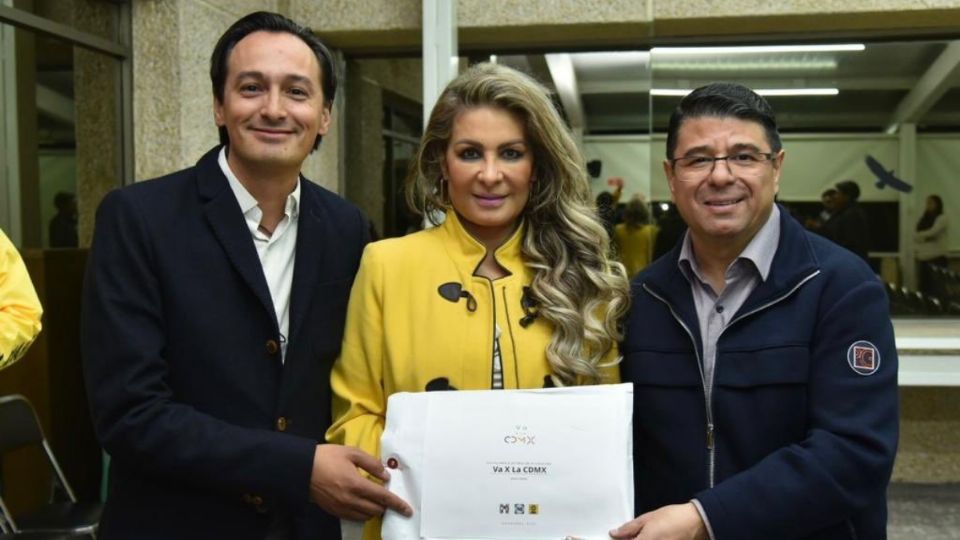 PRI, PAN Y PRD firman coalición; van por Gobierno de CDMX en elecciones del 2024.