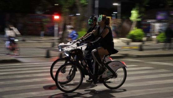 SEMOVI invita al paseo en bicicleta y actividades nocturnas por el Día de Muertos