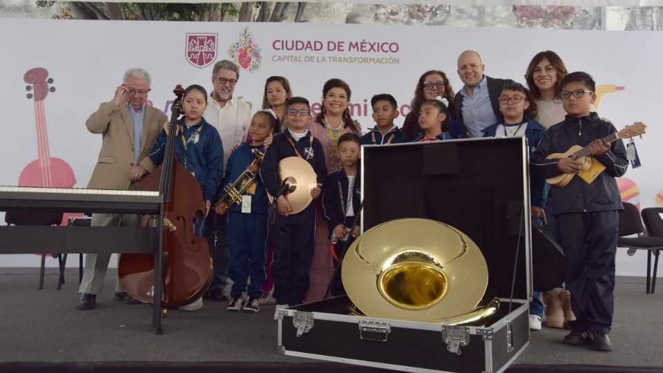 Clara Brugada da inicio a “Do, Re, Mi, Fa, Sol en mi Escuela”, para promover educación musical |