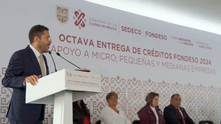 Martí Batres encabeza entrega de créditos FONDESO 2024 a micro, pequeñas y medianas empresas