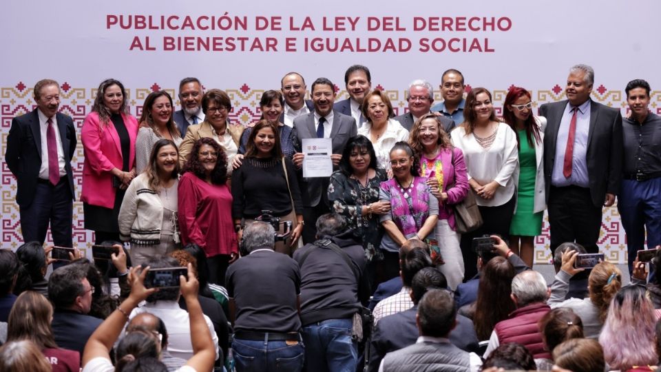 Martí Batres presenta Ley del Derecho al Bienestar e Igualdad Social CDMX: ¿De qué se trata?