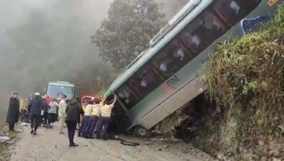 SRE confirma 4 mexicanos heridos en accidente de autobús en Machu Picchu