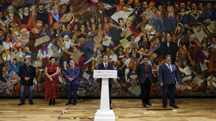 Martí Batres inaugura mural “El Despertar de México” en el Antiguo Palacio del Ayuntamiento