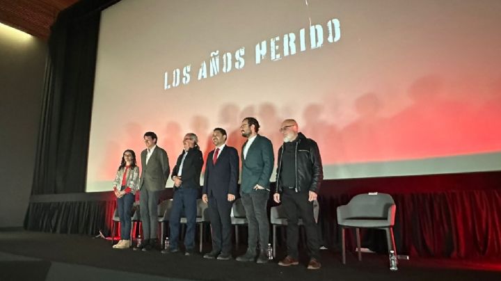 Martí Batres asiste al preestreno de la miniserie “Los años heridos” de Canal Once y Capital 21