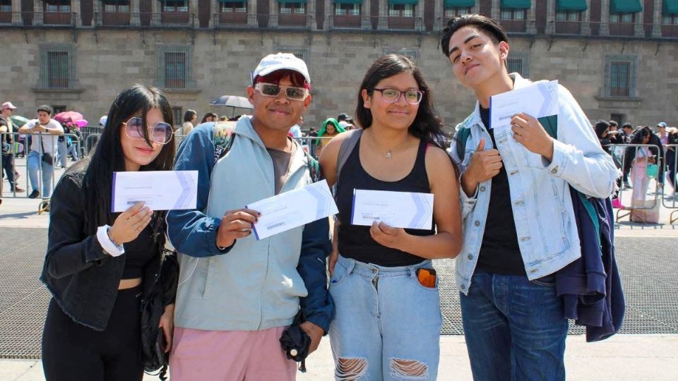 'Beca a universitarias y universitarios para transporte y más': Autoridades invitan a inscribirse |