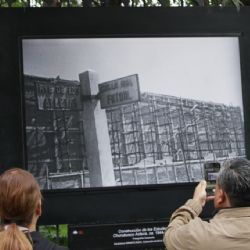 Estudios Churubusco celebran 80 aniversario con exposición en las rejas de Chapultepec