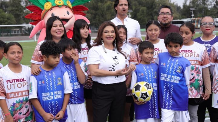 Clara Brugada presenta proyecto “Un Mundial donde la Pelota Ruede en las Canchas”