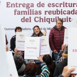 Autoridades CDMX entregan escrituras a familias en situación de riesgo en el Cerro del Chiquihuite
