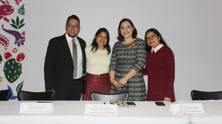 Secretaría de Gobierno CDMX reconoce a trabajadores con décadas en el Servicio Público