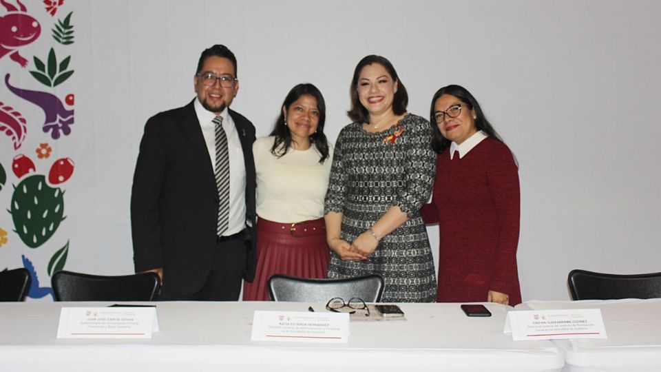 Secretaría de Gobierno CDMX reconoce a trabajadores con décadas en el Servicio Público |