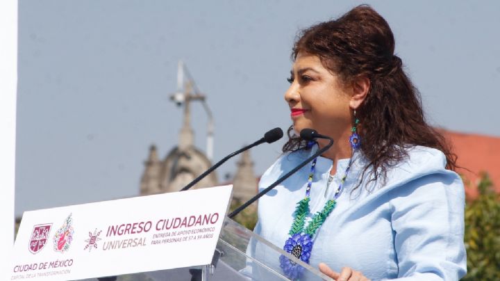 Clara Brugada encabeza entrega de Ingreso Ciudadano Universal para personas de 57 a 59 años