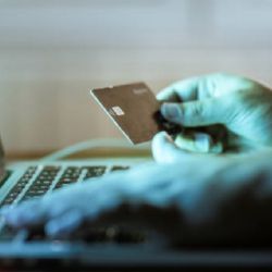 Policía Cibernética alerta ante posibles fraudes en venta de boletos por redes sociales
