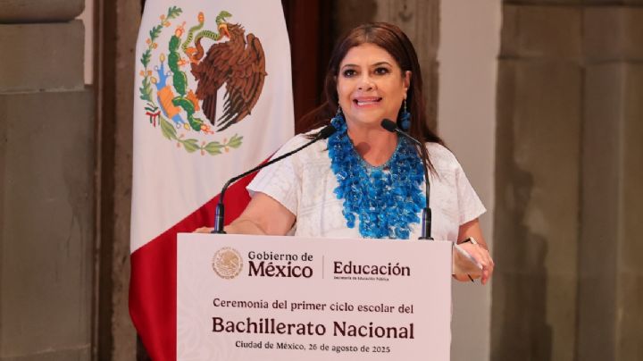 Clara Brugada acompaña a Sheinbaum en arranque del primer ciclo escolar del Bachillerato Nacional