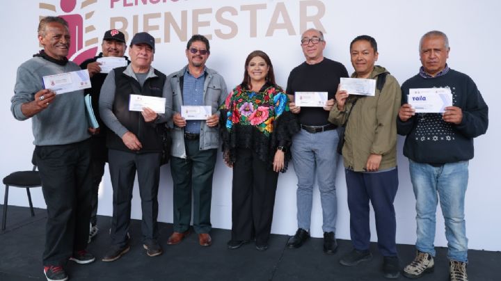 Clara Brugada encabeza entrega del programa “Hombres Bienestar” en el Zócalo CDMX