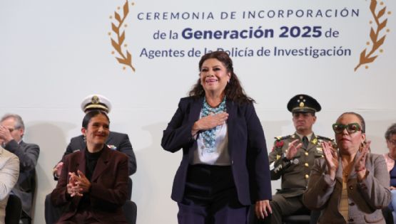 Clara Brugada y Bertha Alcalde encabezan Ceremonia de Graduación de nuevos agentes de investigación