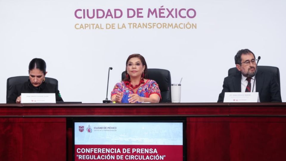 Clara Brugada presenta medidas de tránsito para regular el transporte de sustancias peligrosas CDMX |