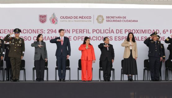 Clara Brugada encabeza Ceremonia de Graduación de 450 policías