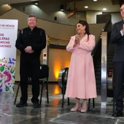 Metro CDMX: Clara Brugada encabeza entrega de 20 nuevas escaleras eléctricas