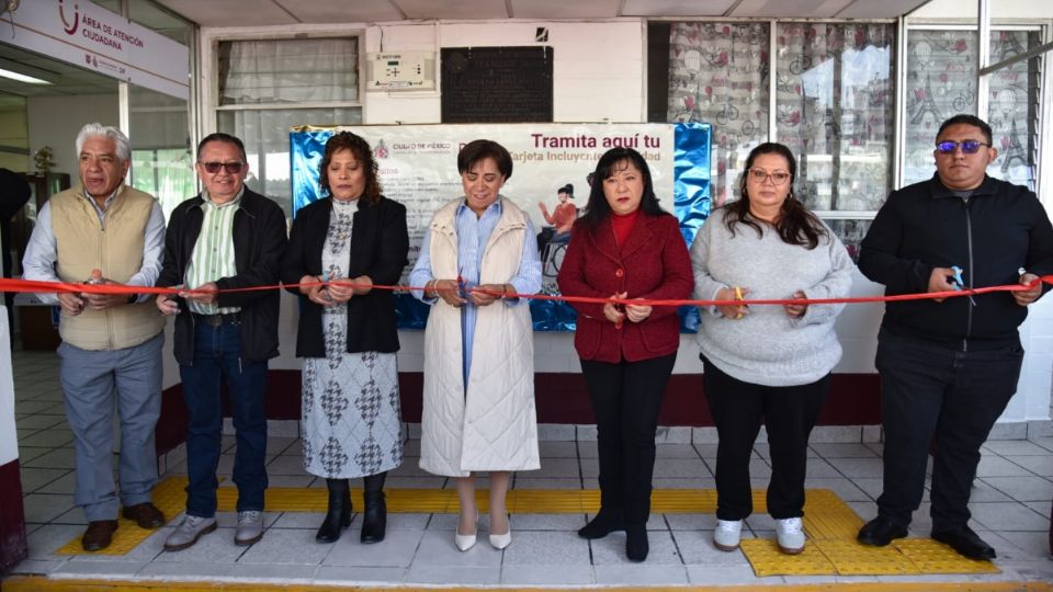 Directora del DIF CDMX inaugura módulo de Tarjeta Incluyente para Personas con Discapacidad en GAM |