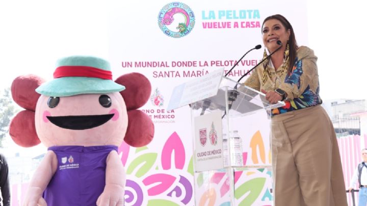 Brugada inaugura cinco nuevas canchas de fútbol en Iztapalapa y anuncia chat turístico “Xoli”