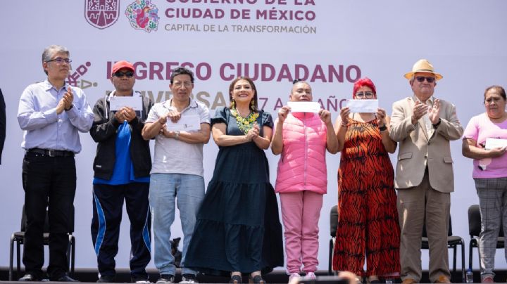 Clara Brugada encabeza entrega de 20 apoyos del programa Ingreso Ciudadano Universal